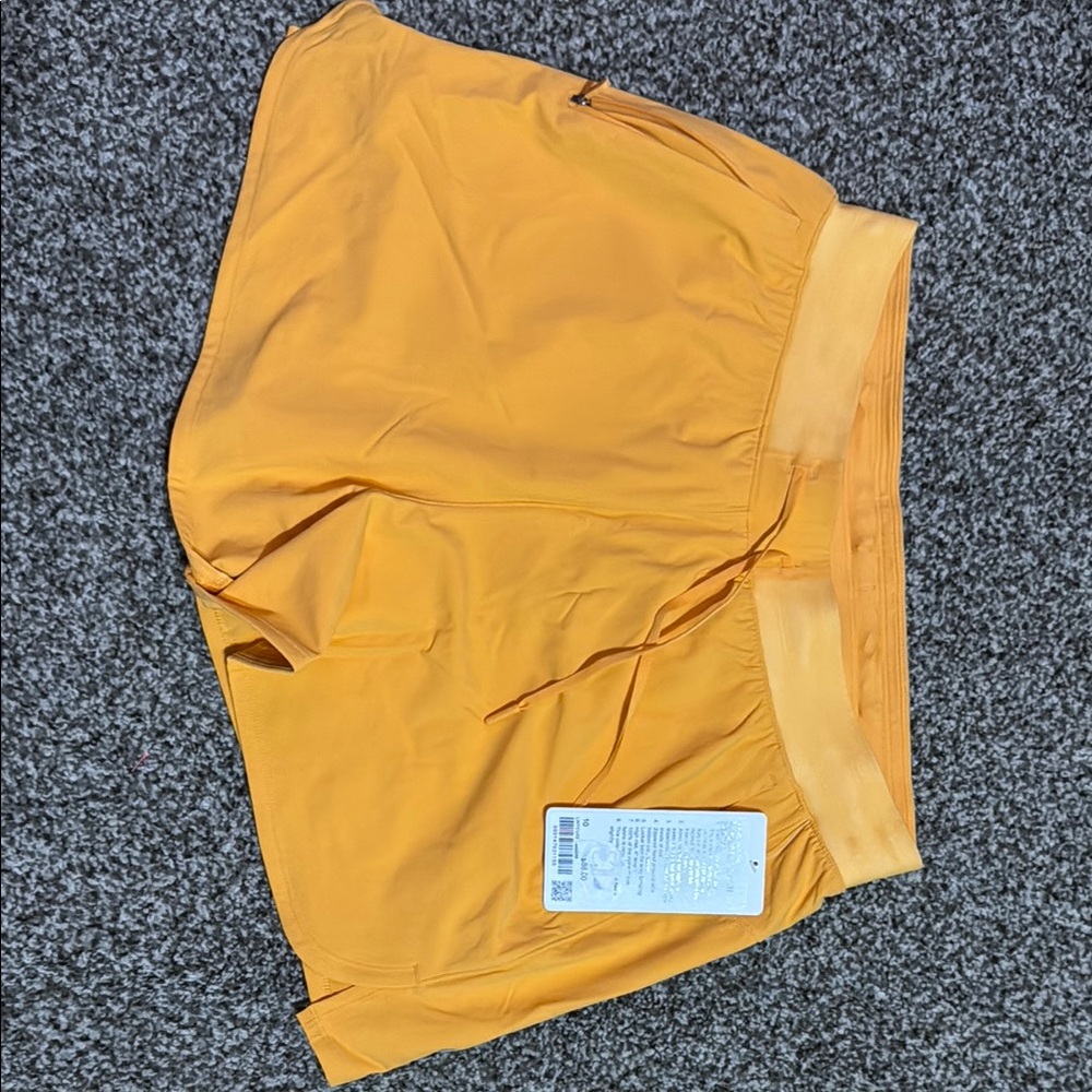 Women’s lululemon train HR short 4”